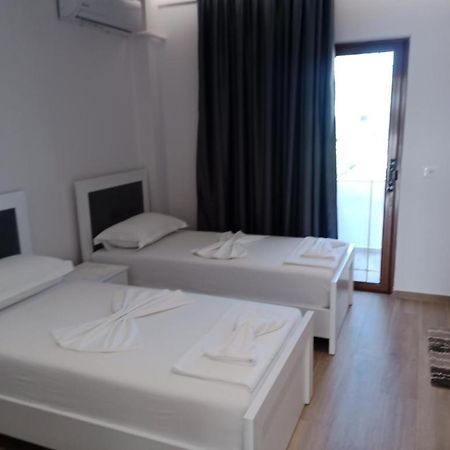 Hotel Opolonia Ksamil Exterior photo